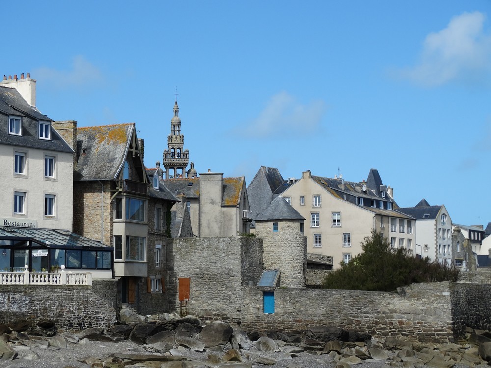 L'église Notre-Dame de Croaz-Batz à Roscoff...