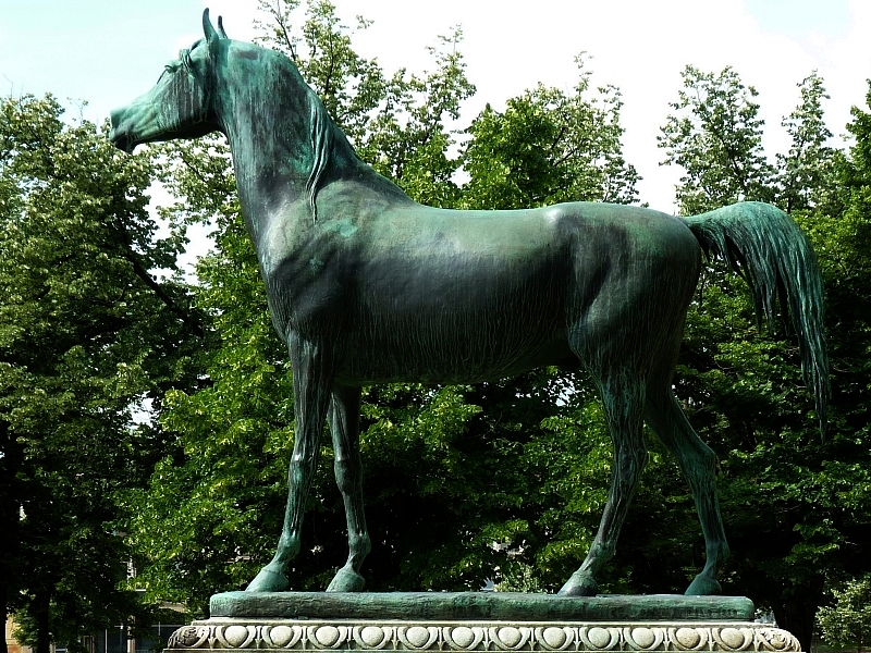 Les fontaines de Metz / La Nymphe de la République...