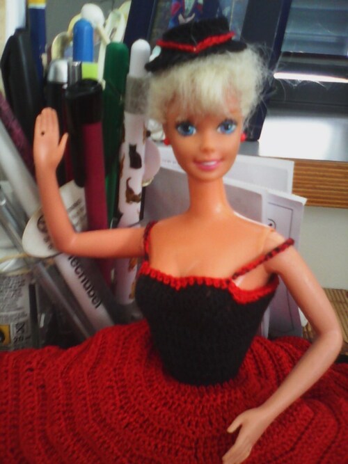 Les robes Barbie au crochet de Nicole.A