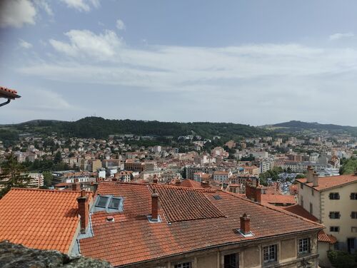 Le Puy-en-Velay - les toits de la ville 