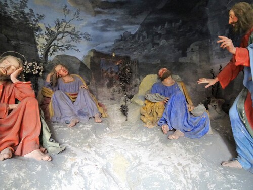 Les stations du Mont Sacré de Varallo près du Lac d'Orta en Italie (photos)