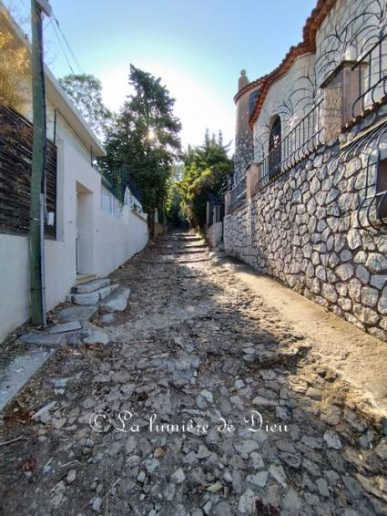 Antibes, le chemin du calvaire (Chemin de croix)
