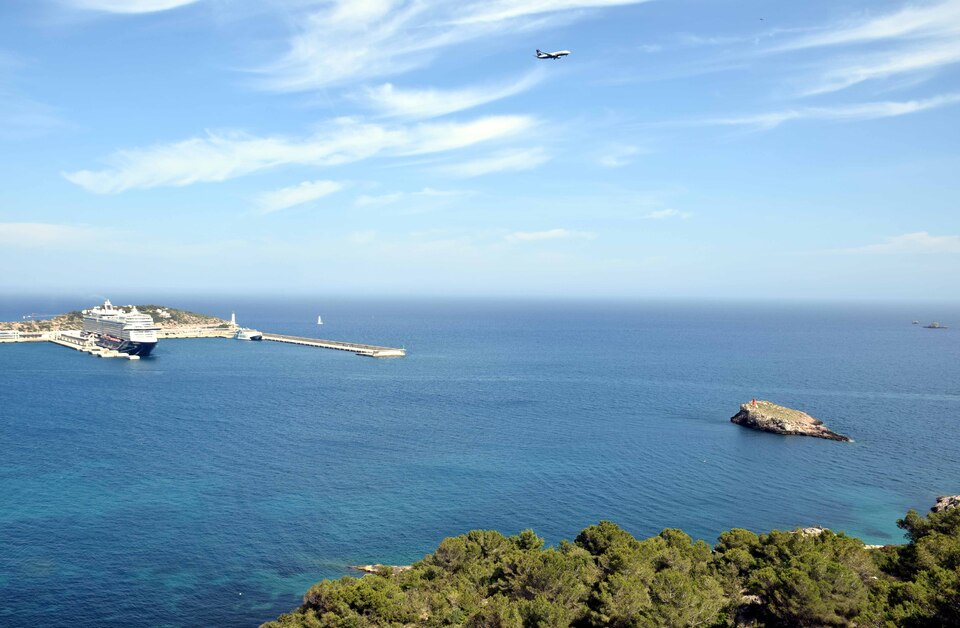 Ibiza - Elvissa - L'entrée du port vue de la citadelle