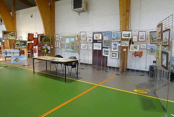Quelques peintres de la Section-Peinture des Amis du Châtillonnais ont exposé au Salon des Antiquaires 2016 du Lions Club Châtillonnais