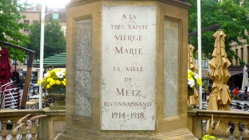 Hommage public à la sainte Vierge