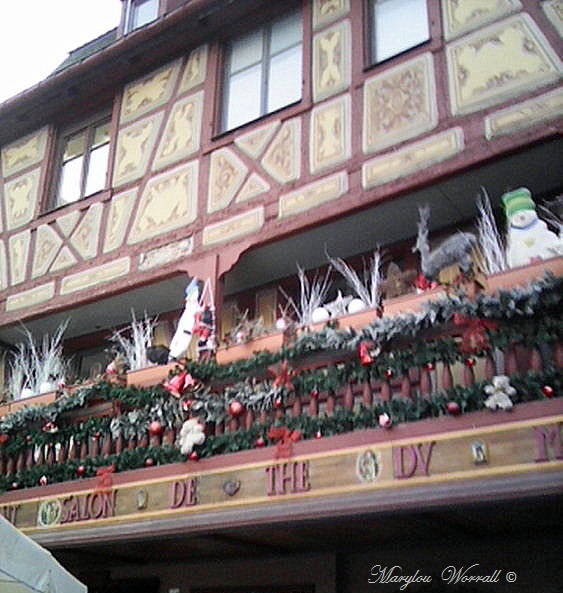 Au temps des Marchés de Noël : Rue des têtes