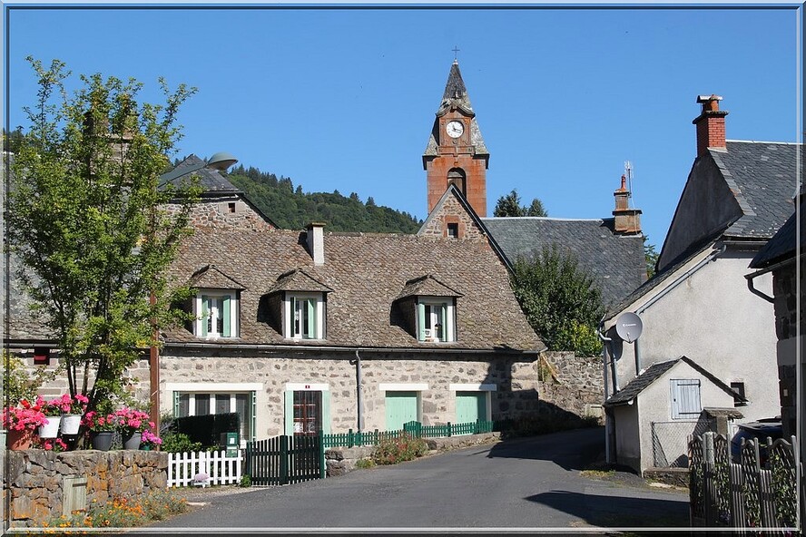 942 - Visite du village d’Albepierre en allant vers St Gérons (15)