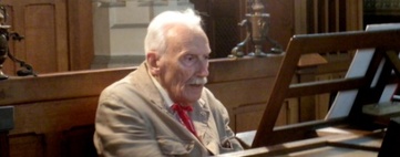 Jacques Lechat à l'orgue