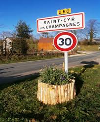 Résultat de recherche d'images pour "saint-cyr-les-champagnes 24270 mairie""