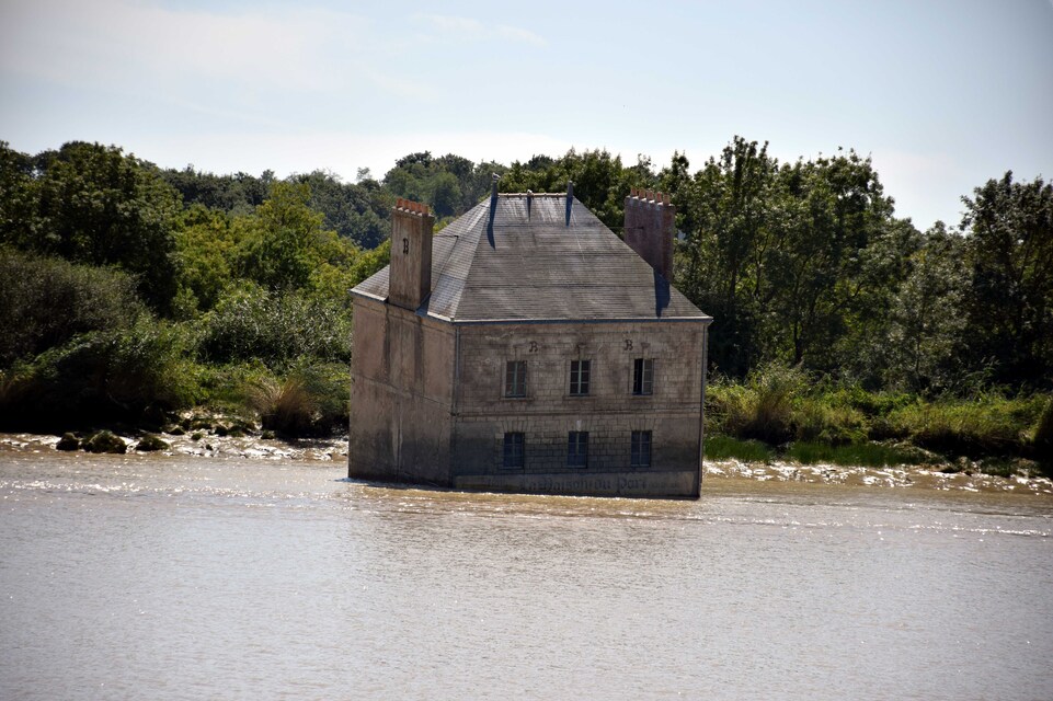 J9 - Couëron - La maison dans la Loire