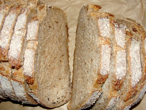 Du pain complet aux "Epis d'Antide" à Montliot...