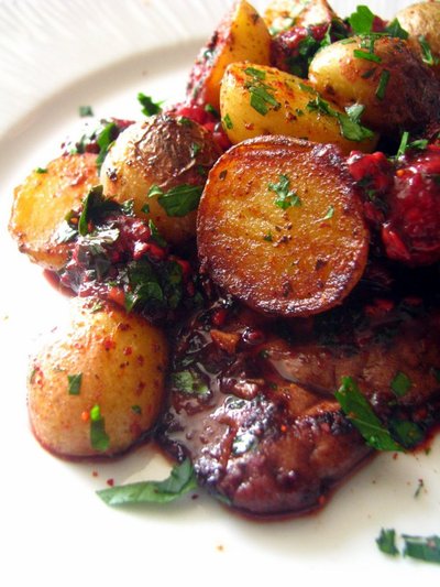 Blog de lisezmoi :Hello! Bienvenue sur mon blog!, Foie de veau aux framboises et pommes de terre