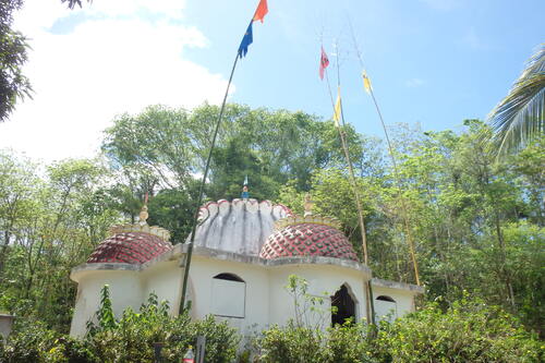 Temple hindous et pique nique Pointe des châteaux