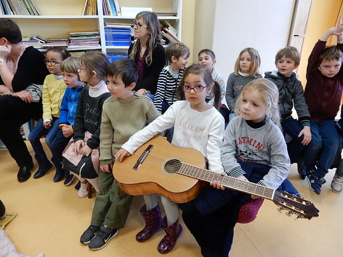 le luthier en maternelle