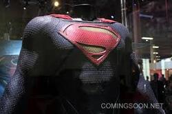Qui veut le costumes de Superman ?