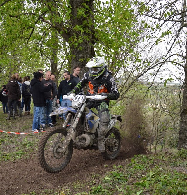 Blog de sylviebernard-art-bouteville : sylviebernard-art-bouteville, Enduro du château de Bouteville 30.03.2014