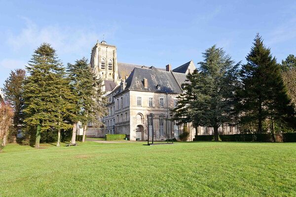 Abbaye de Saint-Riquier ( Somme )
