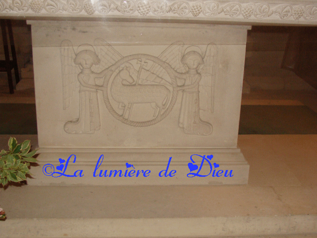 Colleville sur mer : église ND de l'Assomption