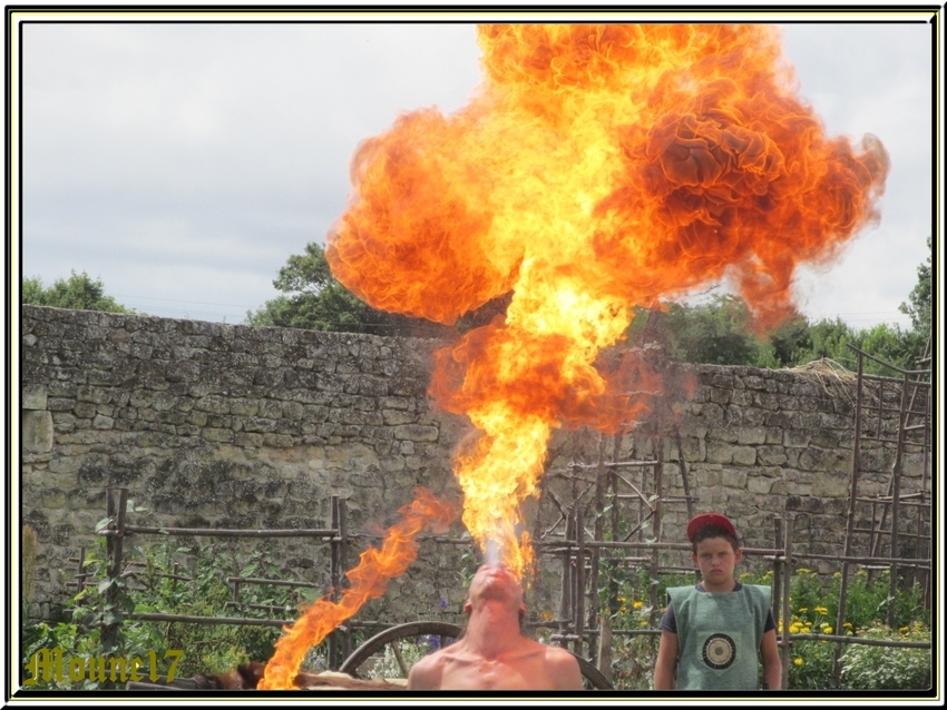 Fête médiévale au château de St Jean d'Angle