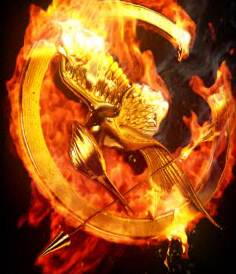 Sam Claflin donnera la réplique à Amanda Plummer dans Hunger Games 2 
