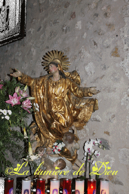 Moustiers Sainte Marie : L'église Notre-Dame de l'Assomption