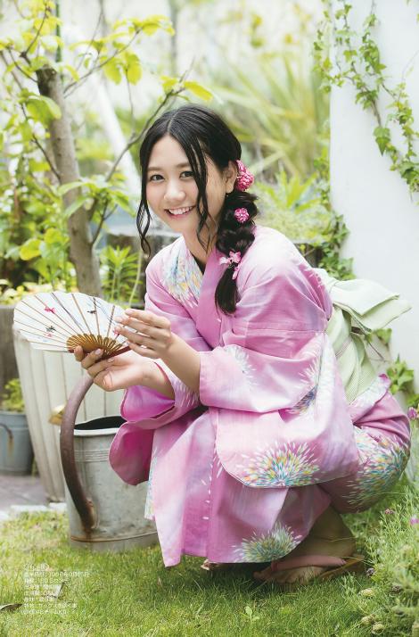 Magazine : ( [Young Gangan] - 2017 / NÂ°16 - Yuna Obata & SKE48 Staring )