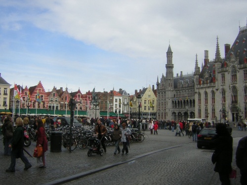 BRUGES, LA VENISE DU NORD