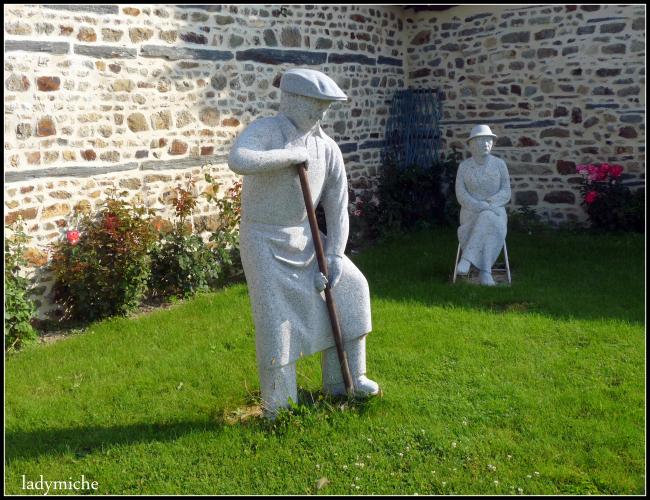 L'ART et la MATIERE  au château des Pères .( 1) 