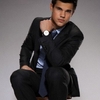 Taylor Lautner pour SNL
