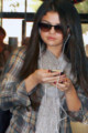 CANDIDS : Selena à l'hôpital d'Encino