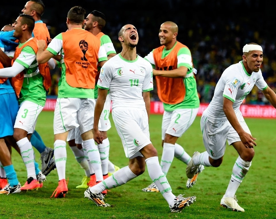 Jeudi 26.6.2014 à Curitiba Russie-EN 1-1 qualification historique