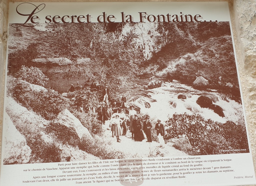 1026 - Fontaine de Vaucluse (84)