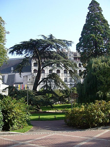 vue sur la facade des Loges