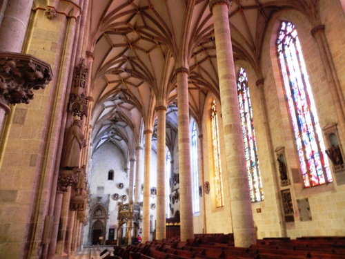 Ulm en Allemagne: la plus grande flêche du monde (photos)