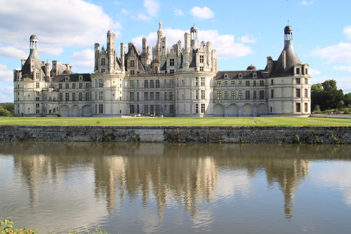  Continuons la visite des trésors de la Loire. Ce jour Chambord
