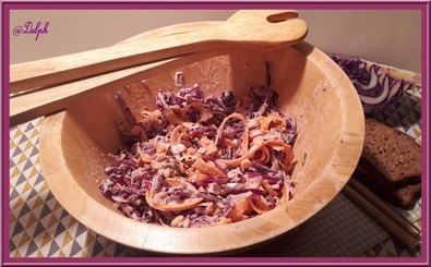 Salade de Chou Frisé,Râpé de Carottes Violettes,Noix et Graines de Sésame
