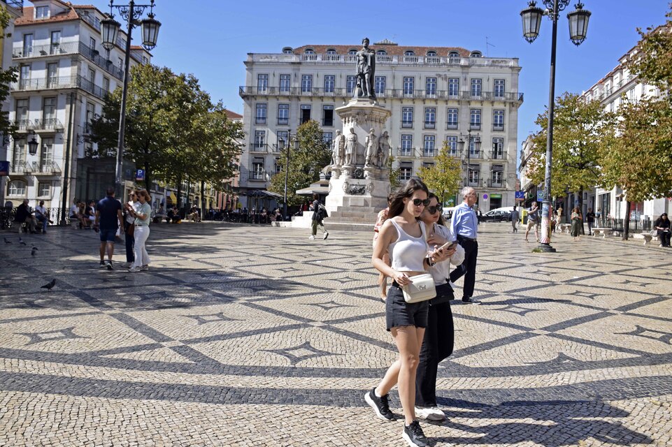 J5 - Lisbonne - Place de Camões