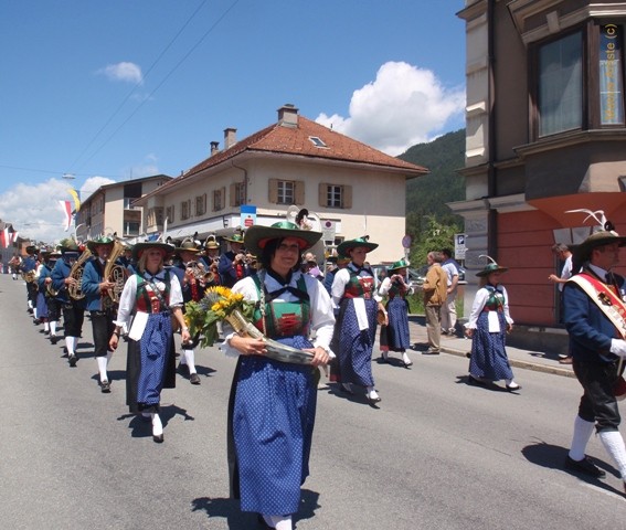Marketenderin de la fanfare de Steinach am Brenner (Tyrol)