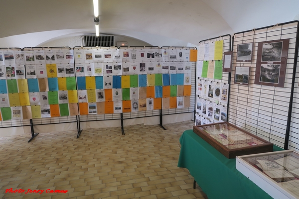 Les Amis du Châtillonnais ont fêté la parution de leur 300 ème "cahier", avec une exposition rétrospective