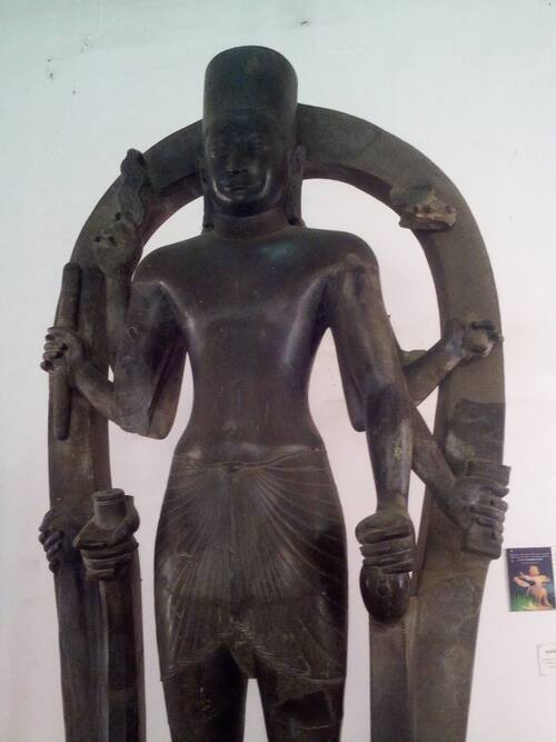 Vishnu et ses attributs