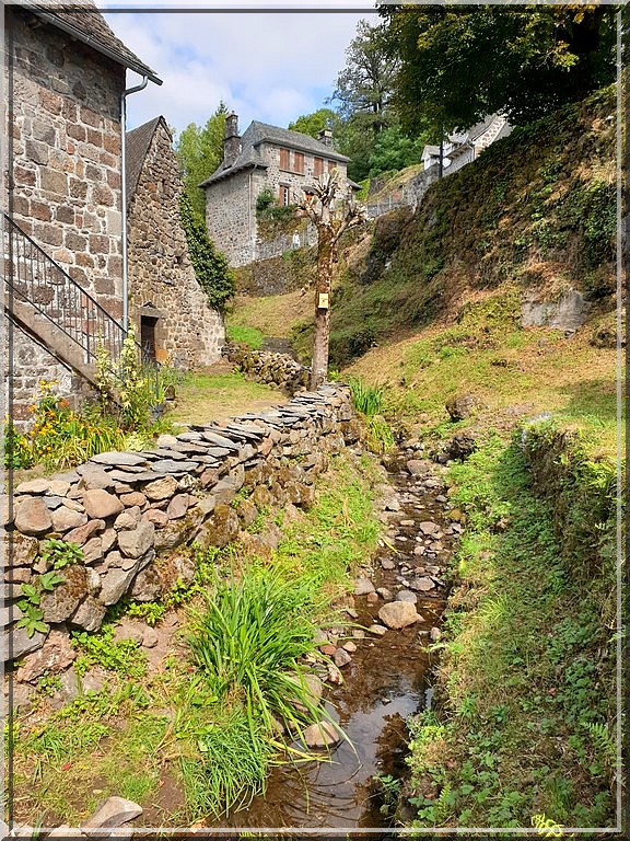 944 - Tournemire dans le Cantal (15)