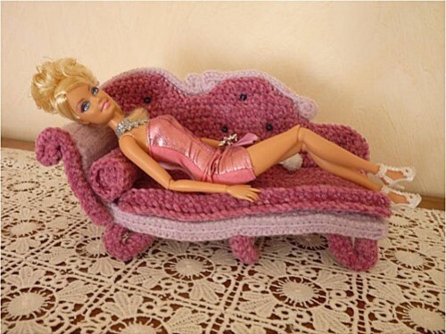 Sofa-Barbie--3-.jpg