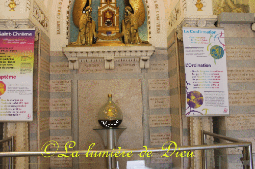 Ars sur Formans, la chapelle du cœur