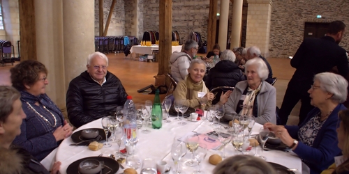 Repas dominical, Salle des Greniers Saint-Jean.