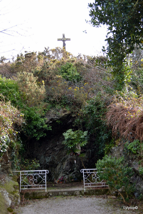 De la baie de Quervière à Omonville-La-Rogue.