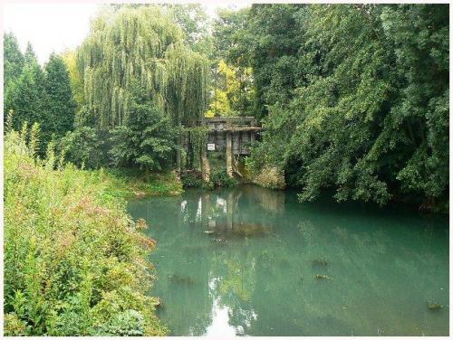 Le marché de Coulommiers et les amours de la princesse de Clèves sont des raisons séduisantes pour suivre les rives du Grand Morin. Les Petits-Aulnois et la rue Verte en déterminent le paysage. Une jolie balade qui vous mènera de ruisseau en moulins et en vannages. Ne manquez surtout pas certains passages obligés qui seront pour vous un régal pour les yeux. Coulommiers est à découvrir ou à redécouvrir.