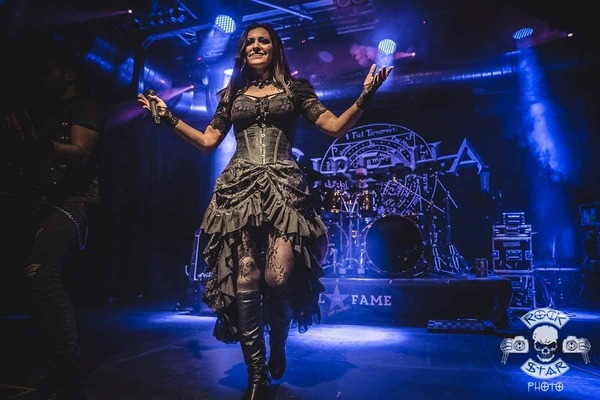 Sirenia, groupe