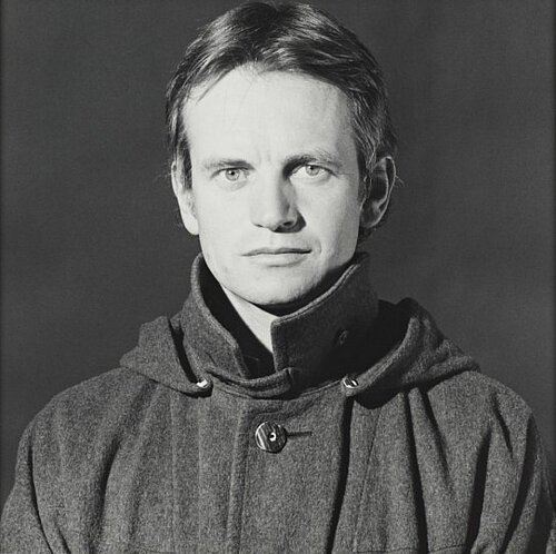 --- Extrait : www.nationalgalleries.org --- Bruce Chatwin par Robert Mapplethorpe - 1979 - image/photo pouvant être protégée par Copyright ou autre ---