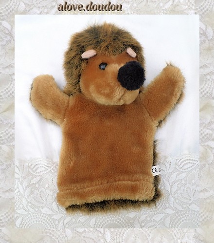 Doudou Peluche Plat Marionnette Hérisson CP International Marron