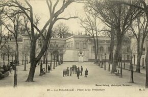 LA ROCHELLE - PLACE DE LA PREFECTURE - MD 86 - 1915